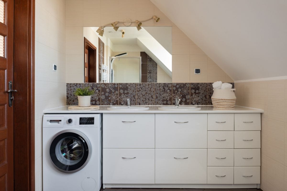 Dom 15 pokojowe na Sprzedaż