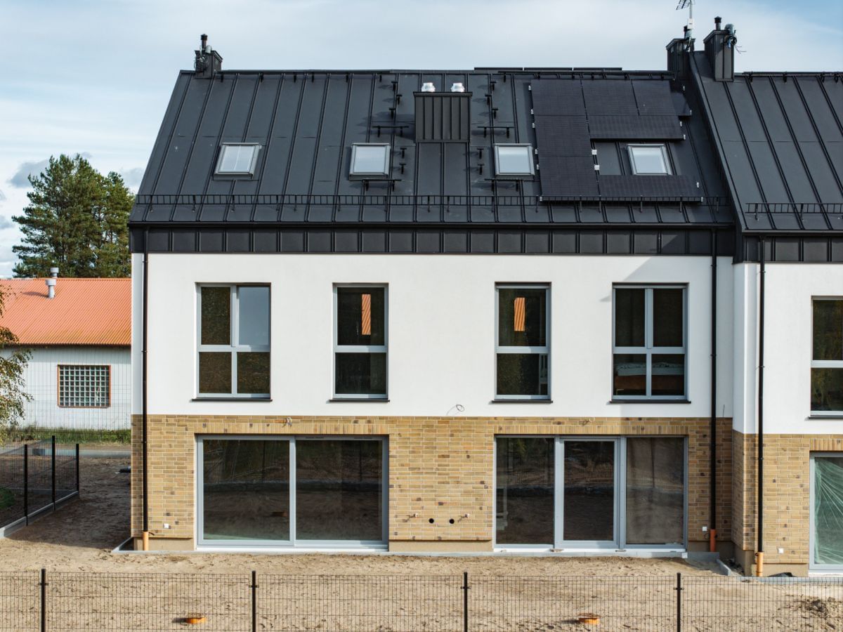 Dom 5 pokojowe na Sprzedaż