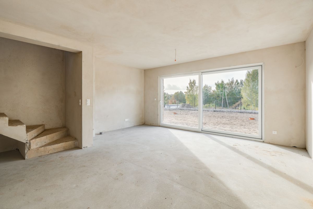 Dom 5 pokojowe na Sprzedaż