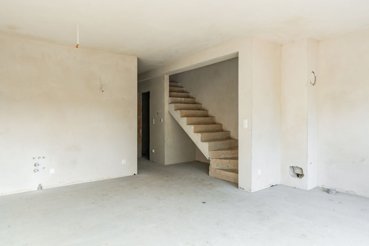 Dom 5 pokojowe na Sprzedaż