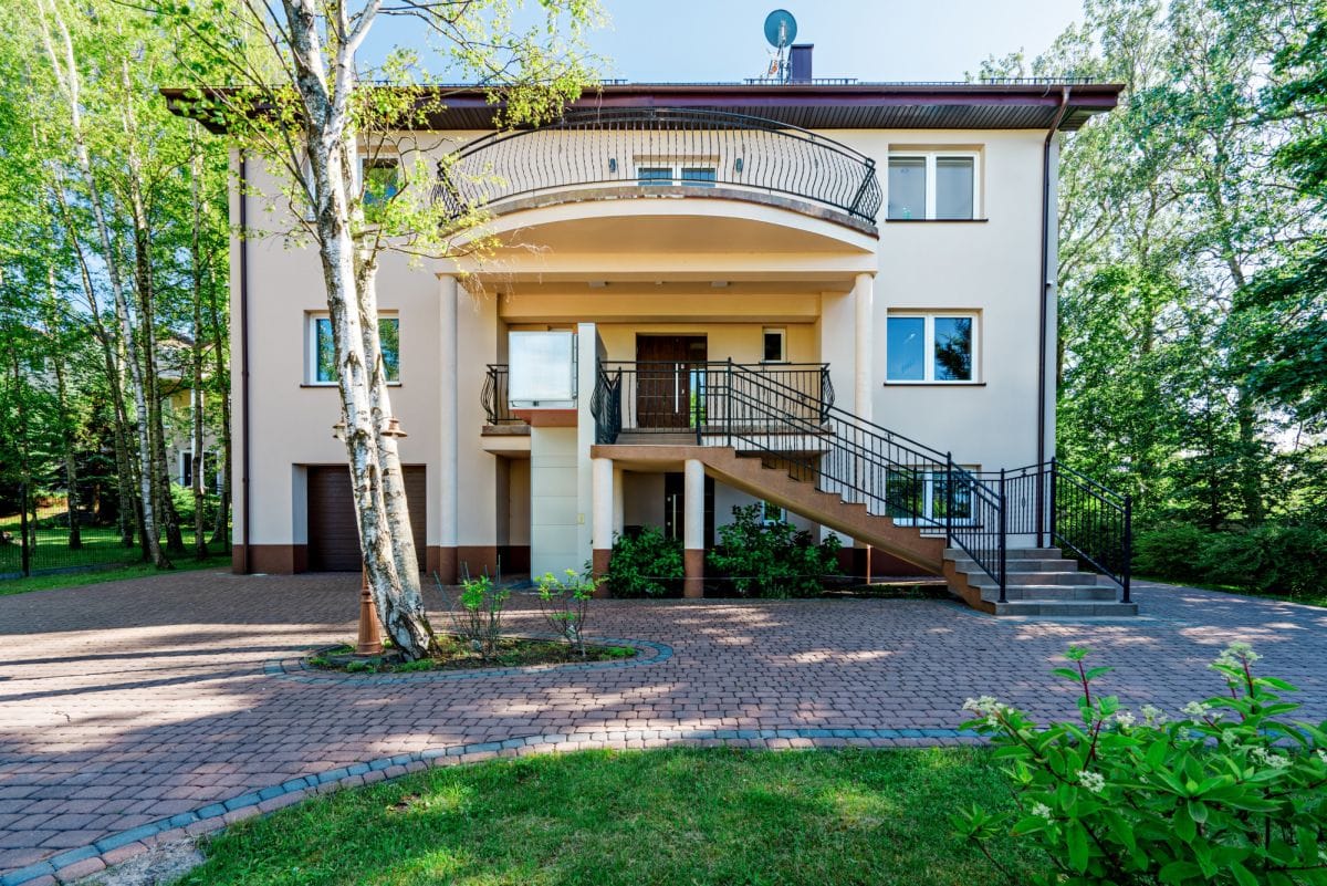 Lokal użytkowy  pokojowe na Sprzedaż