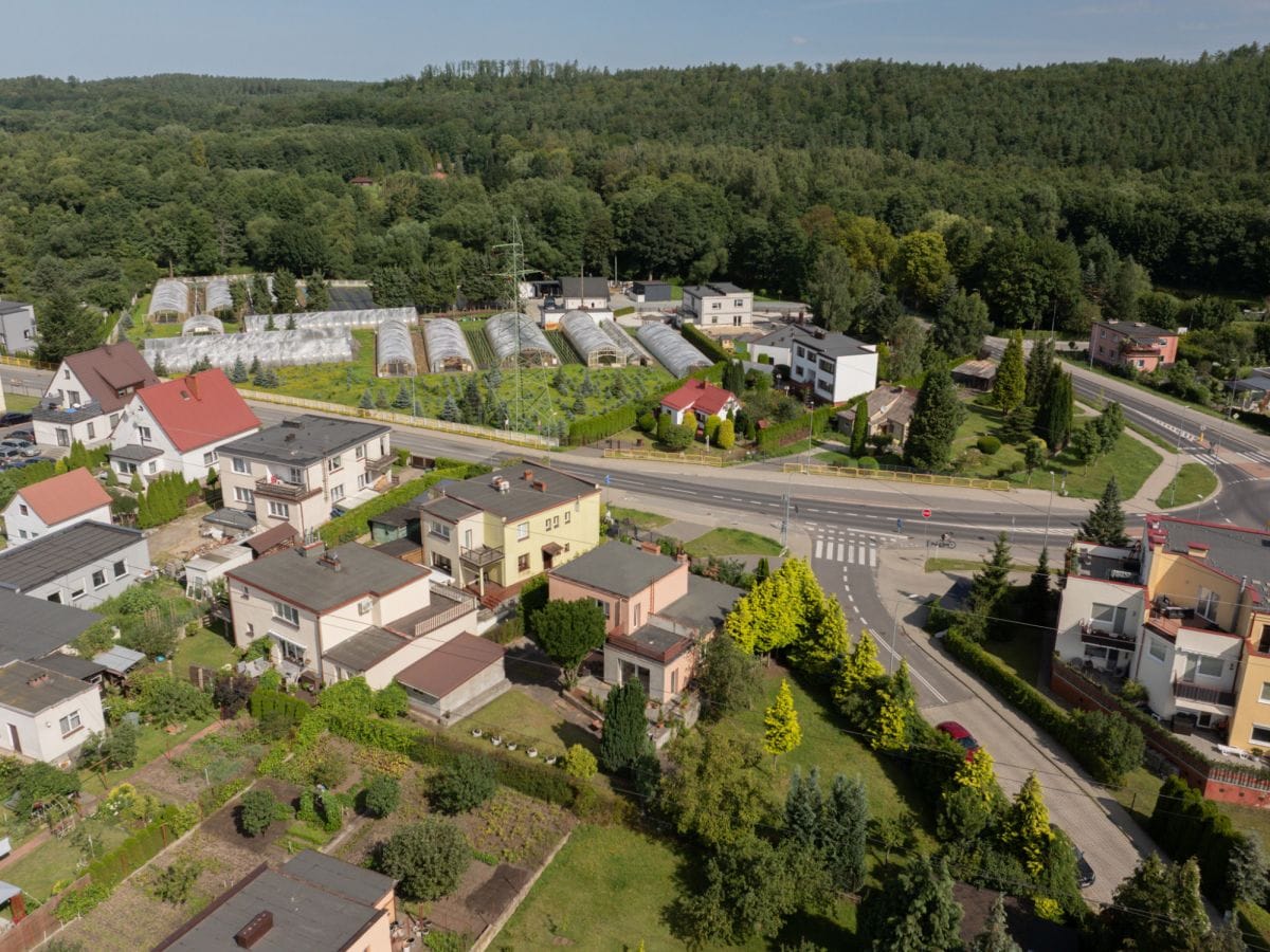 Dom 4 pokojowe na Sprzedaż