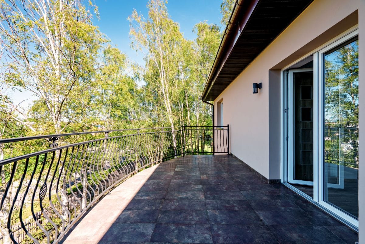 Dom 12 pokojowe na Sprzedaż