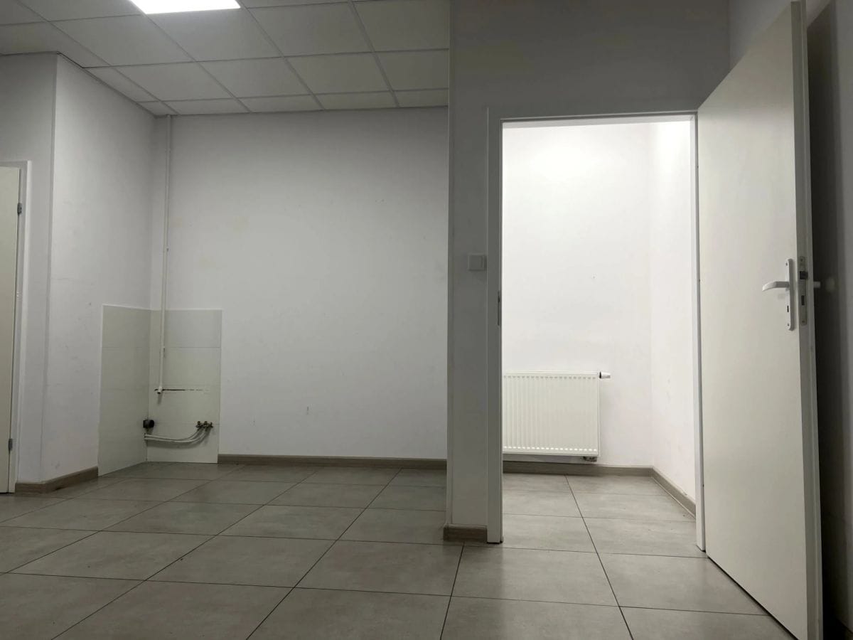 Lokal użytkowy  pokojowe na Sprzedaż