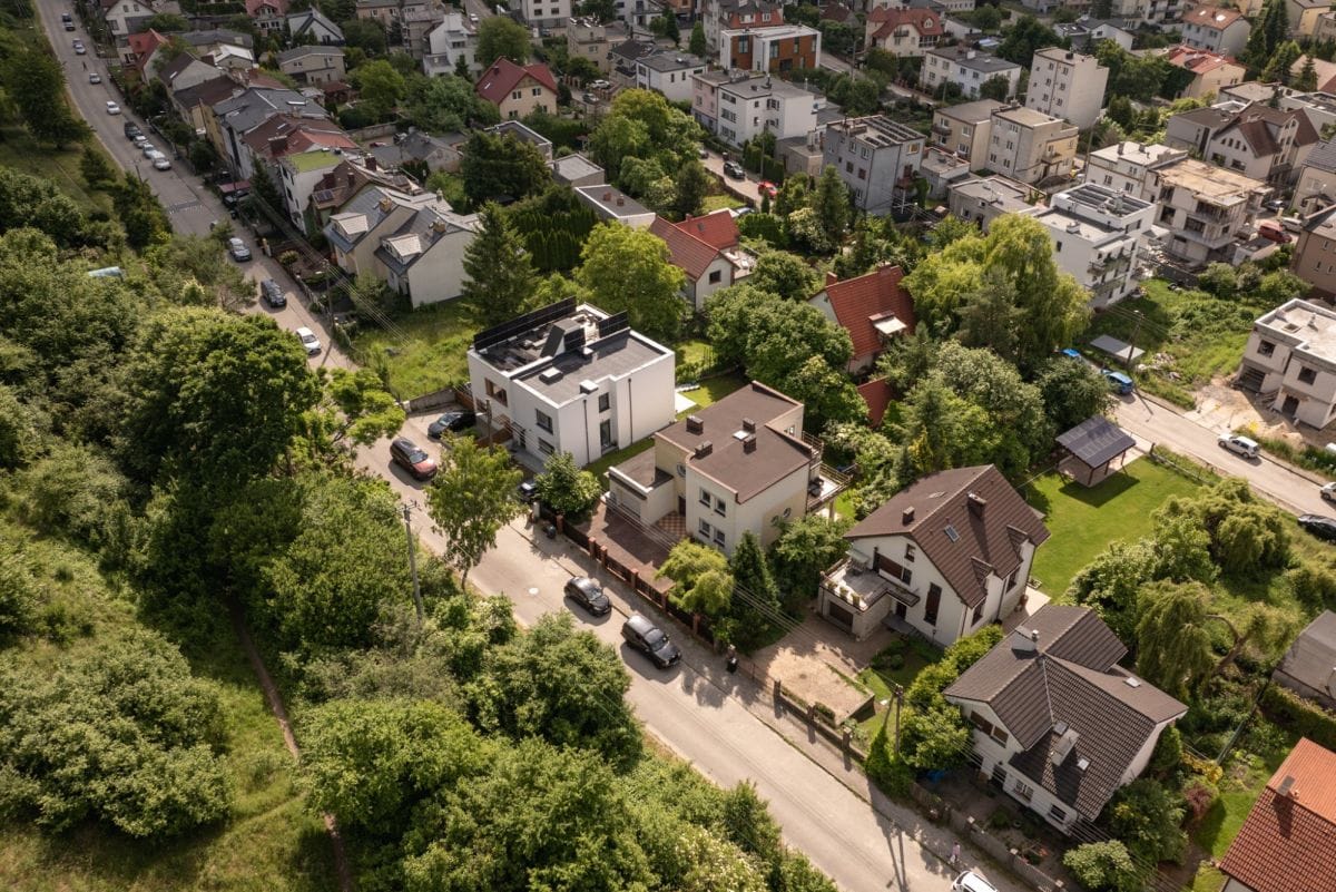 Dom 7 pokojowe na Sprzedaż