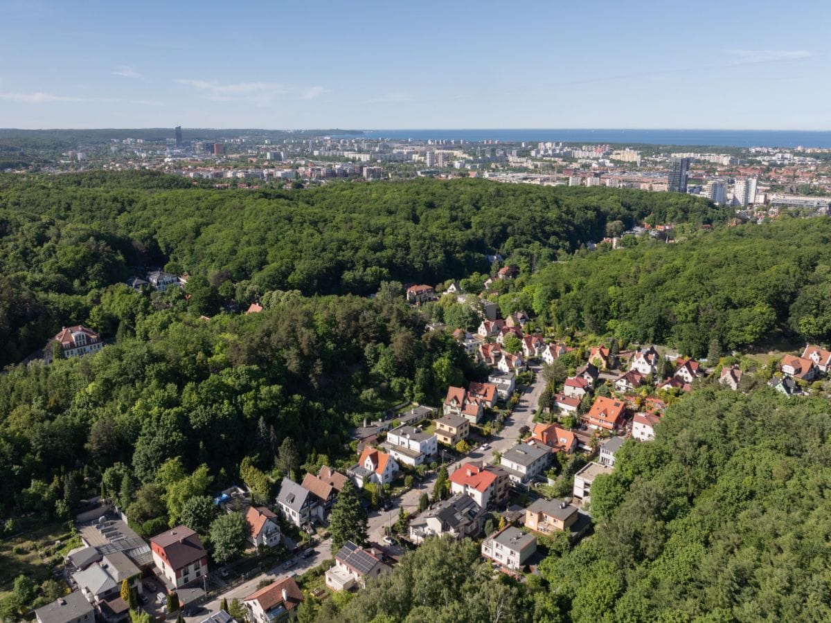 Dom 10 pokojowe na Sprzedaż