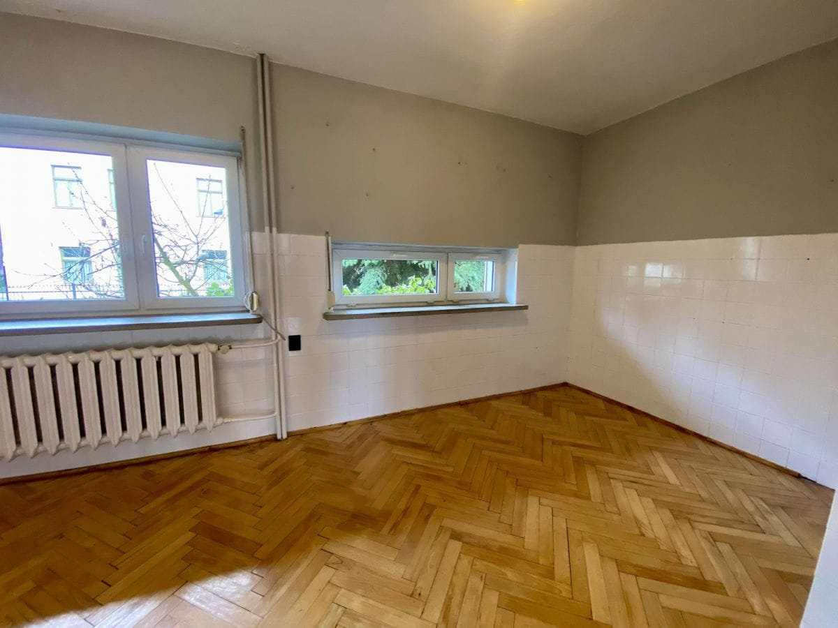 Dom 6 pokojowe na Sprzedaż