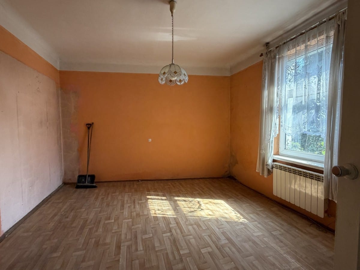 Dom 6 pokojowe na Sprzedaż
