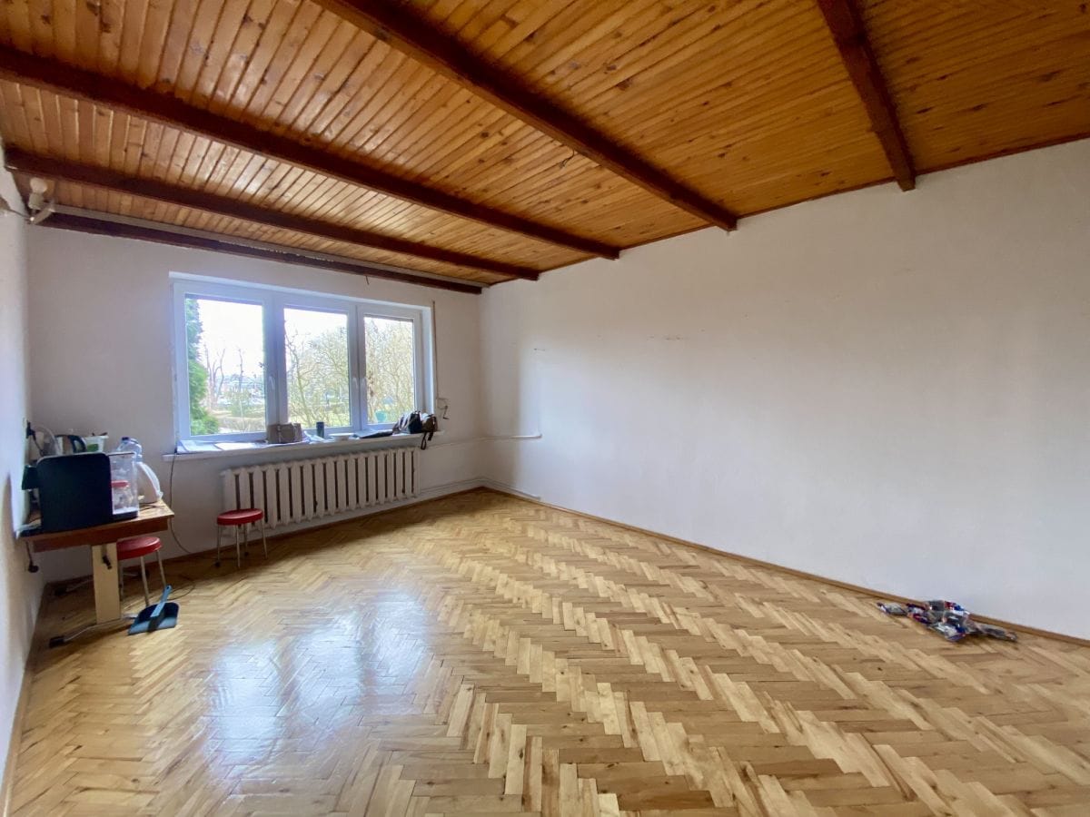 Dom 6 pokojowe na Sprzedaż
