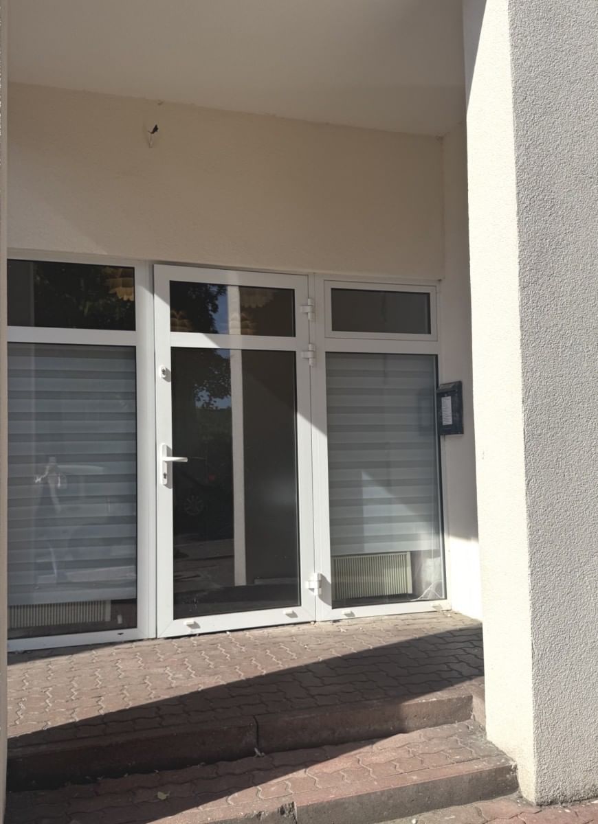Lokal użytkowy  pokojowe na Sprzedaż