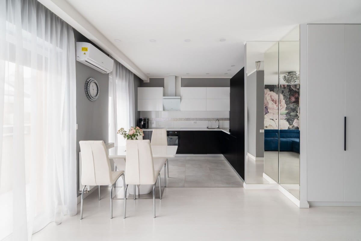 Mieszkanie 4 pokojowe na Sprzedaż