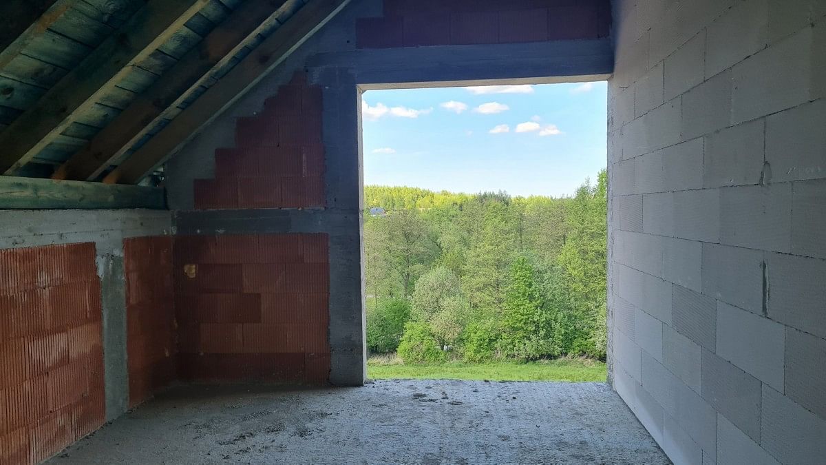 Dom 5 pokojowe na Sprzedaż