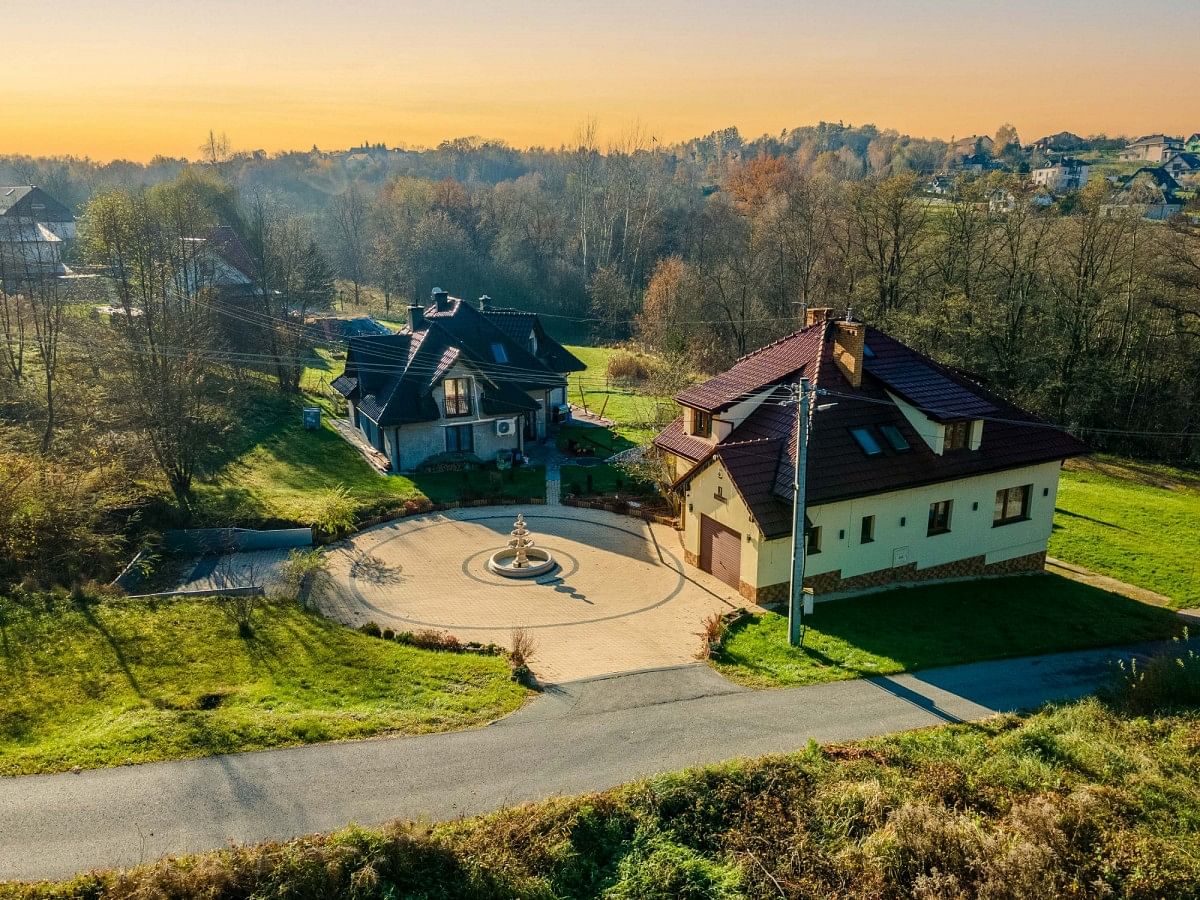 Dom  pokojowe na Sprzedaż