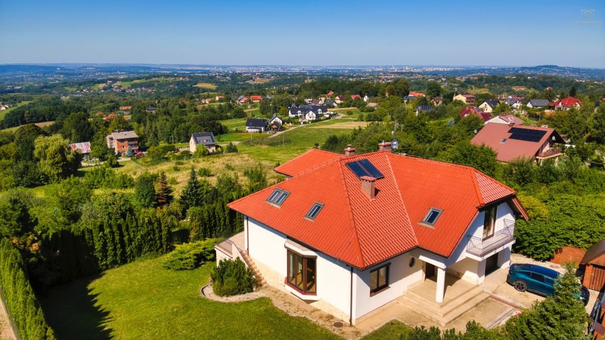 Dom  pokojowe na Sprzedaż