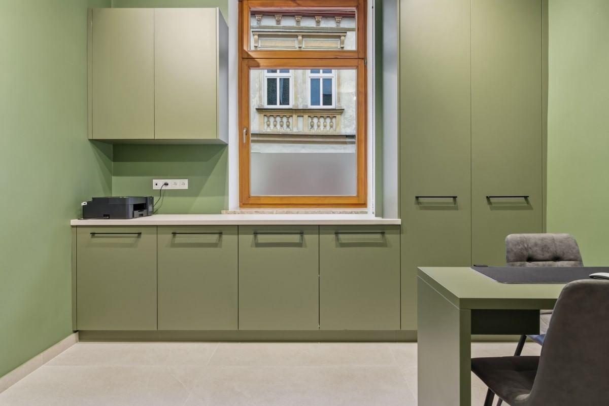 Lokal użytkowy  pokojowe na Wynajem