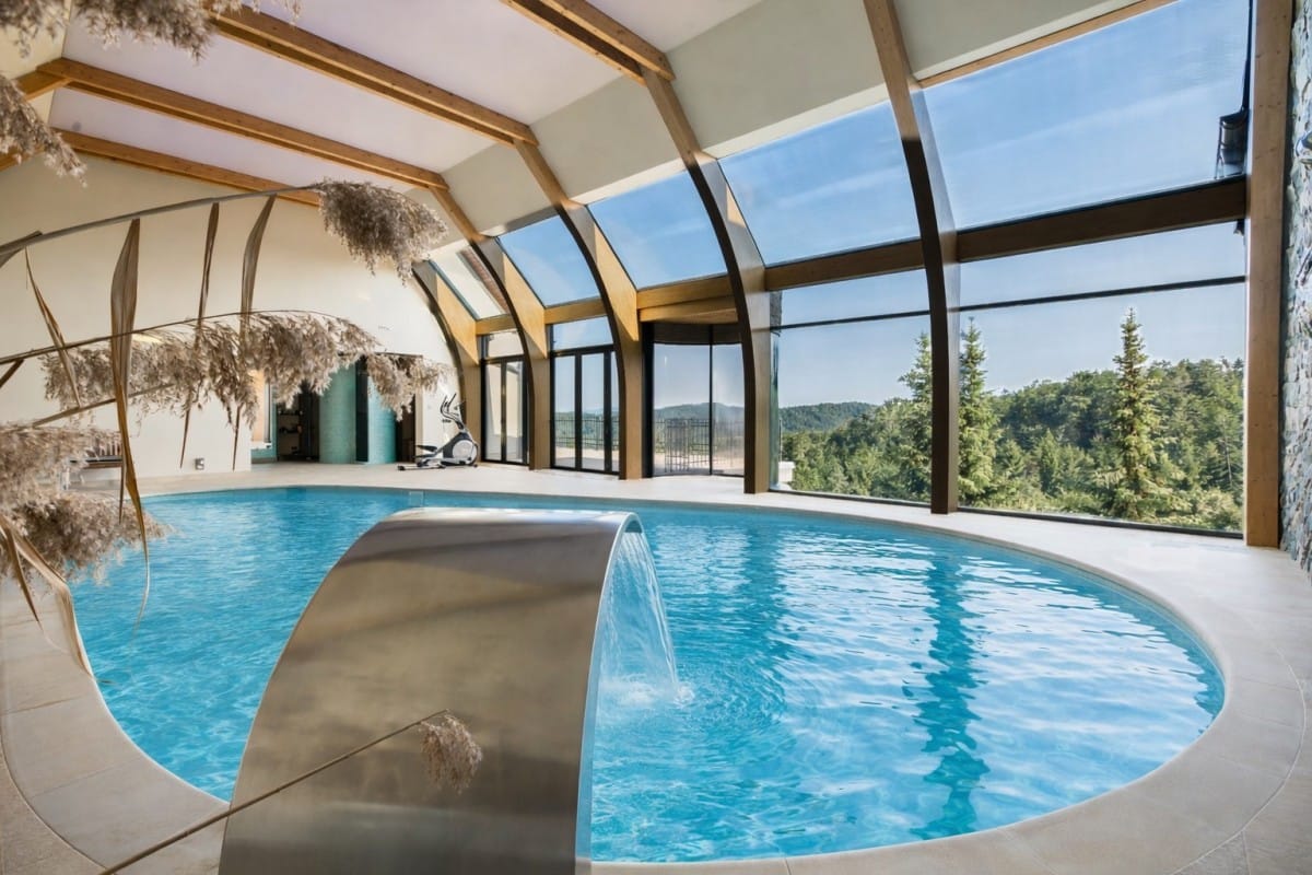 Dom 14 pokojowe na Sprzedaż