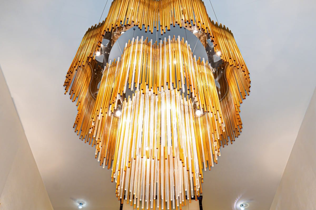 Dom 14 pokojowe na Sprzedaż