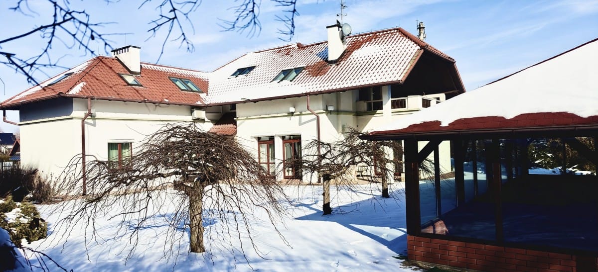 Dom 6 pokojowe na Sprzedaż