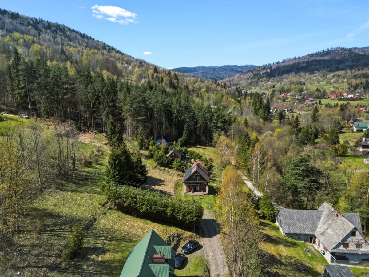 Dom 4 pokojowe na Sprzedaż