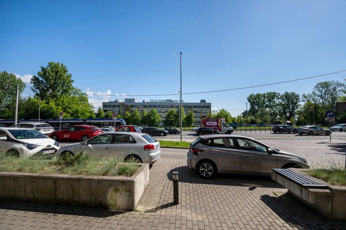 Lokal użytkowy  pokojowe na Wynajem