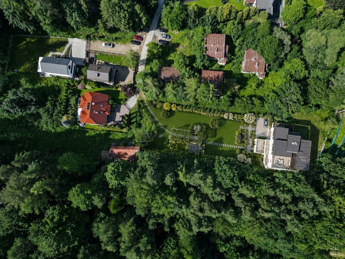 Dom 8 pokojowe na Sprzedaż
