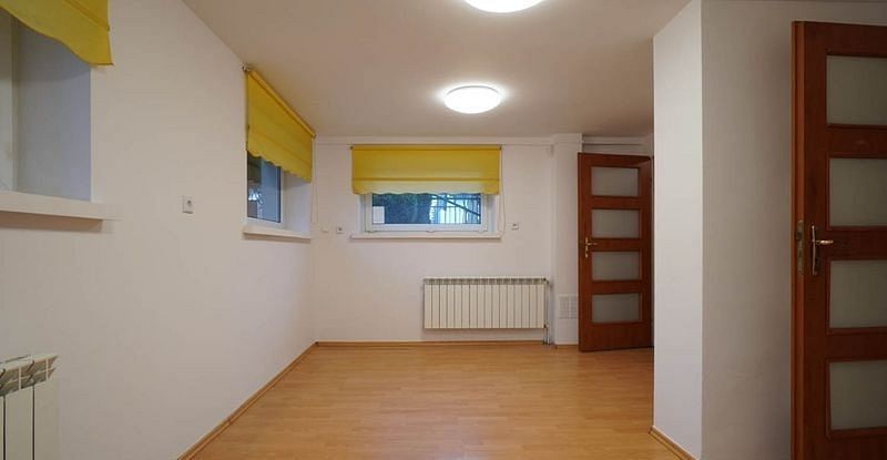Lokal użytkowy  pokojowe na Wynajem