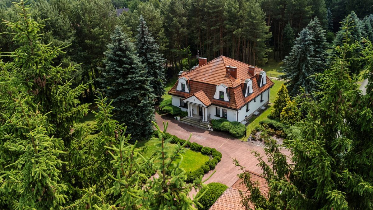 Dom 6 pokojowe na Sprzedaż