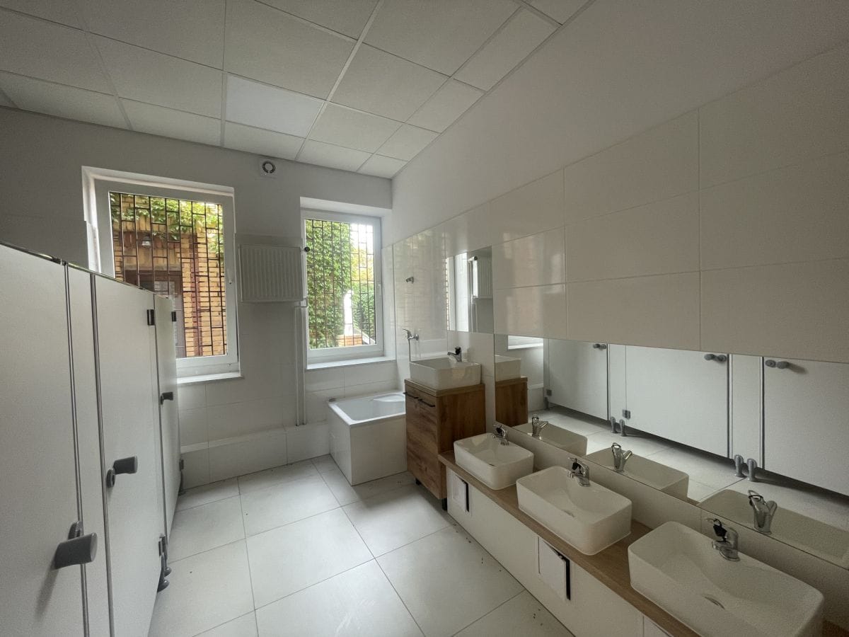 Lokal użytkowy  pokojowe na Wynajem