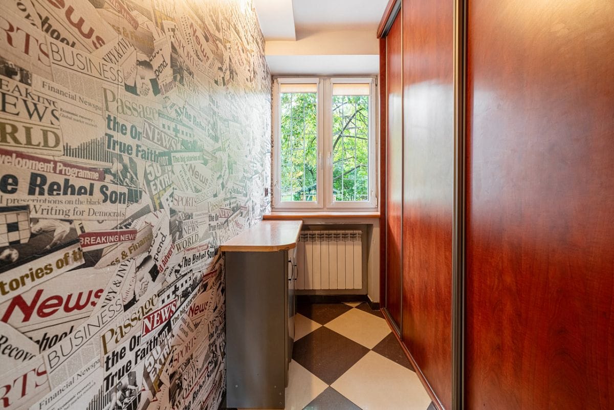 Lokal użytkowy  pokojowe na Sprzedaż