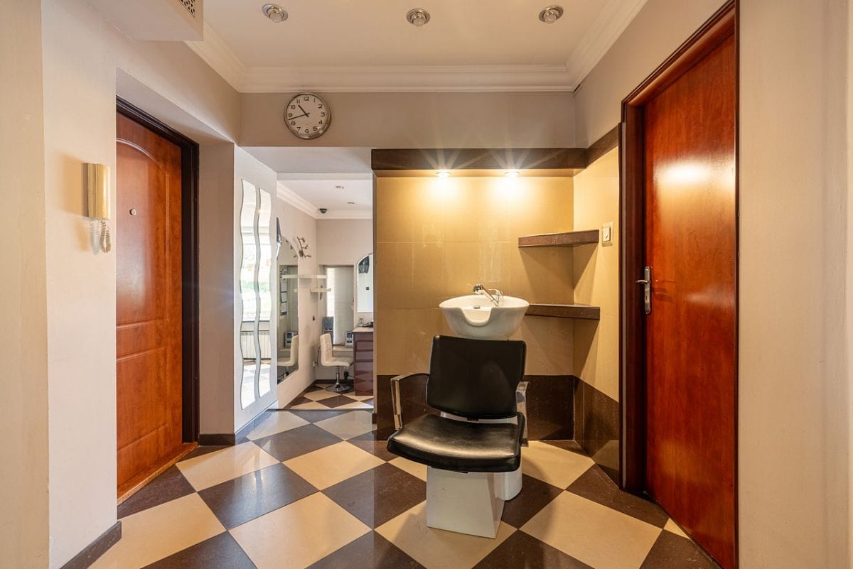 Lokal użytkowy  pokojowe na Sprzedaż