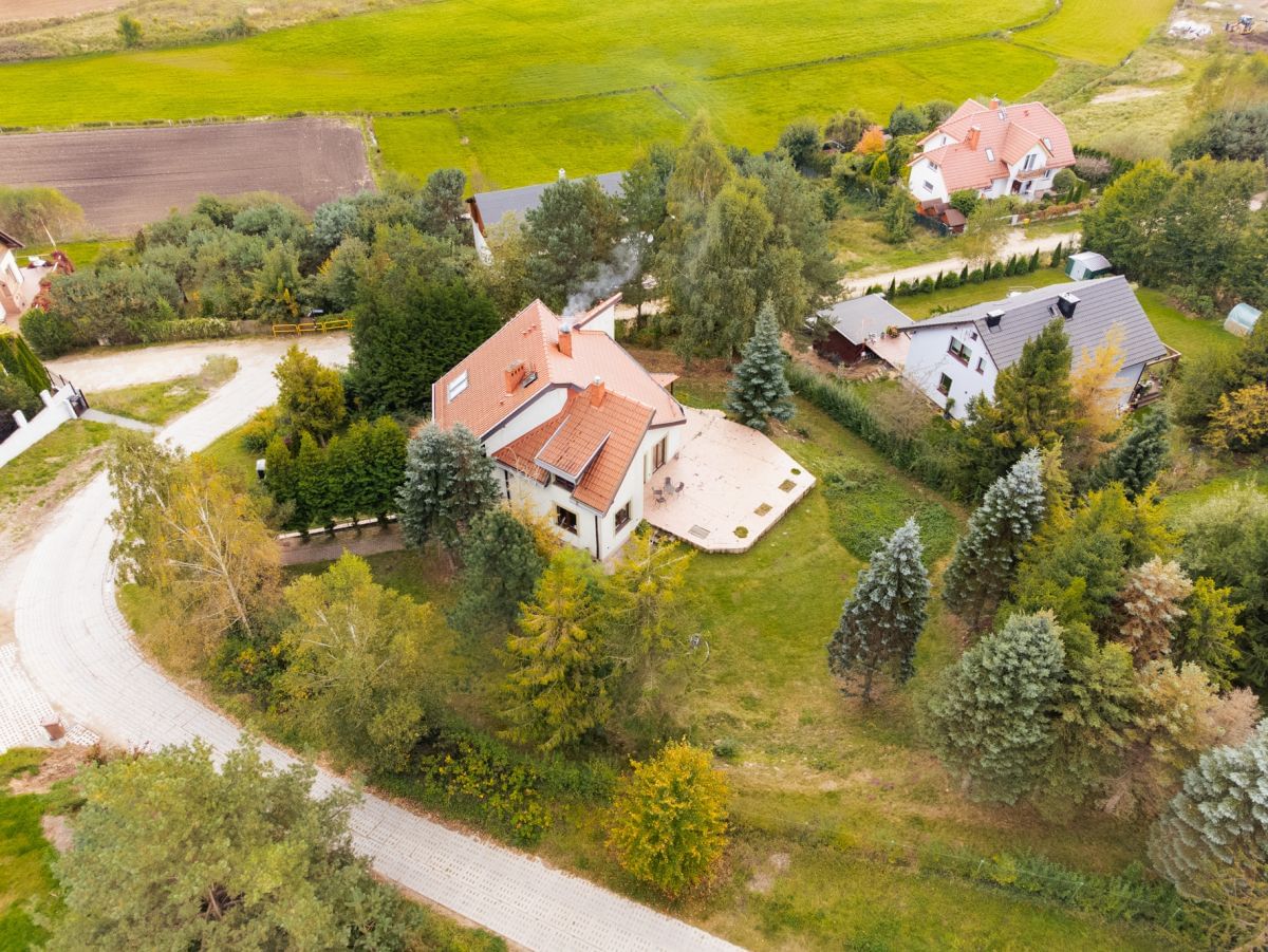 Dom 4 pokojowe na Sprzedaż
