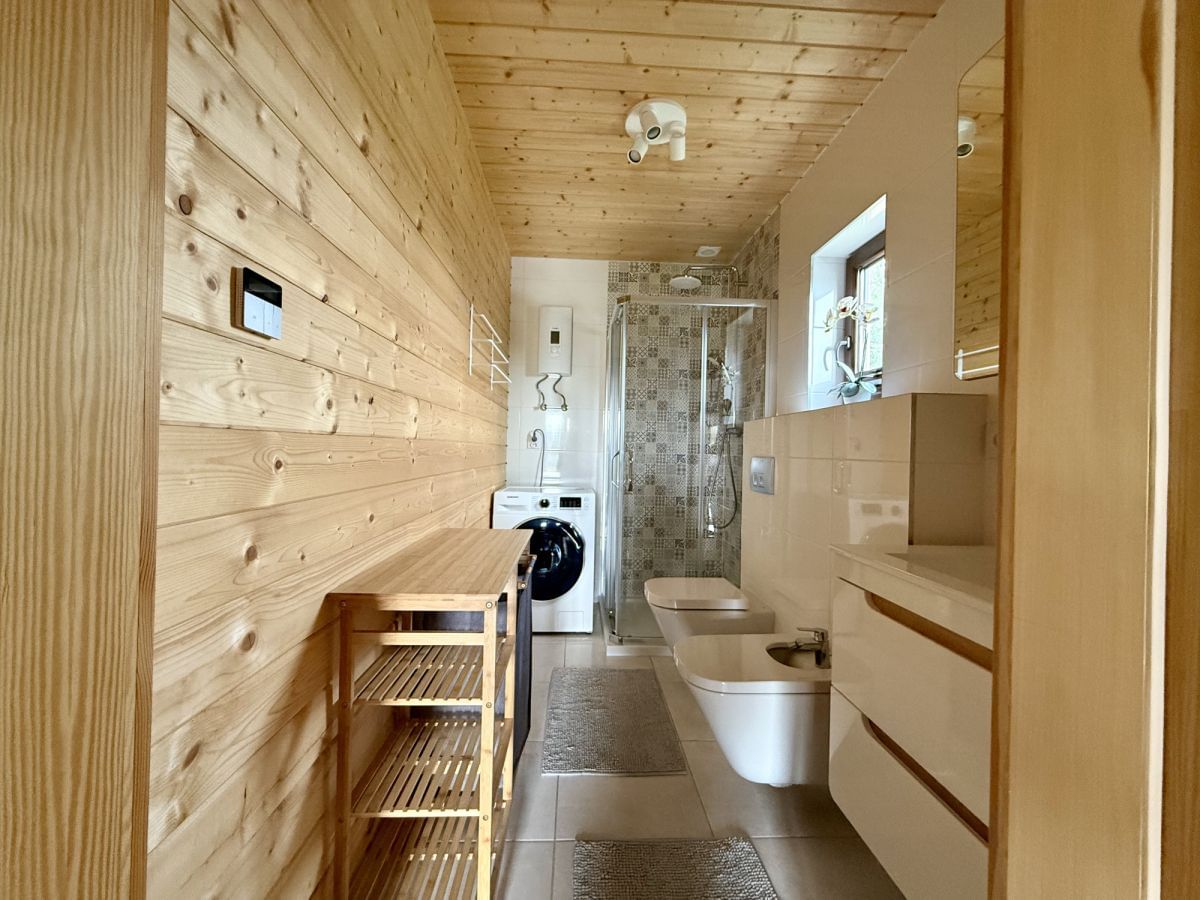 Dom 4 pokojowe na Sprzedaż