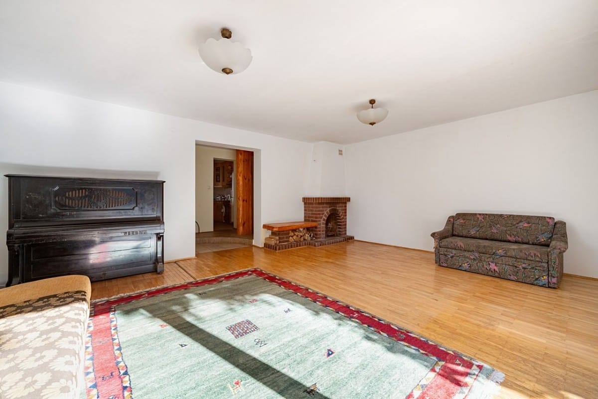 Dom 4 pokojowe na Sprzedaż