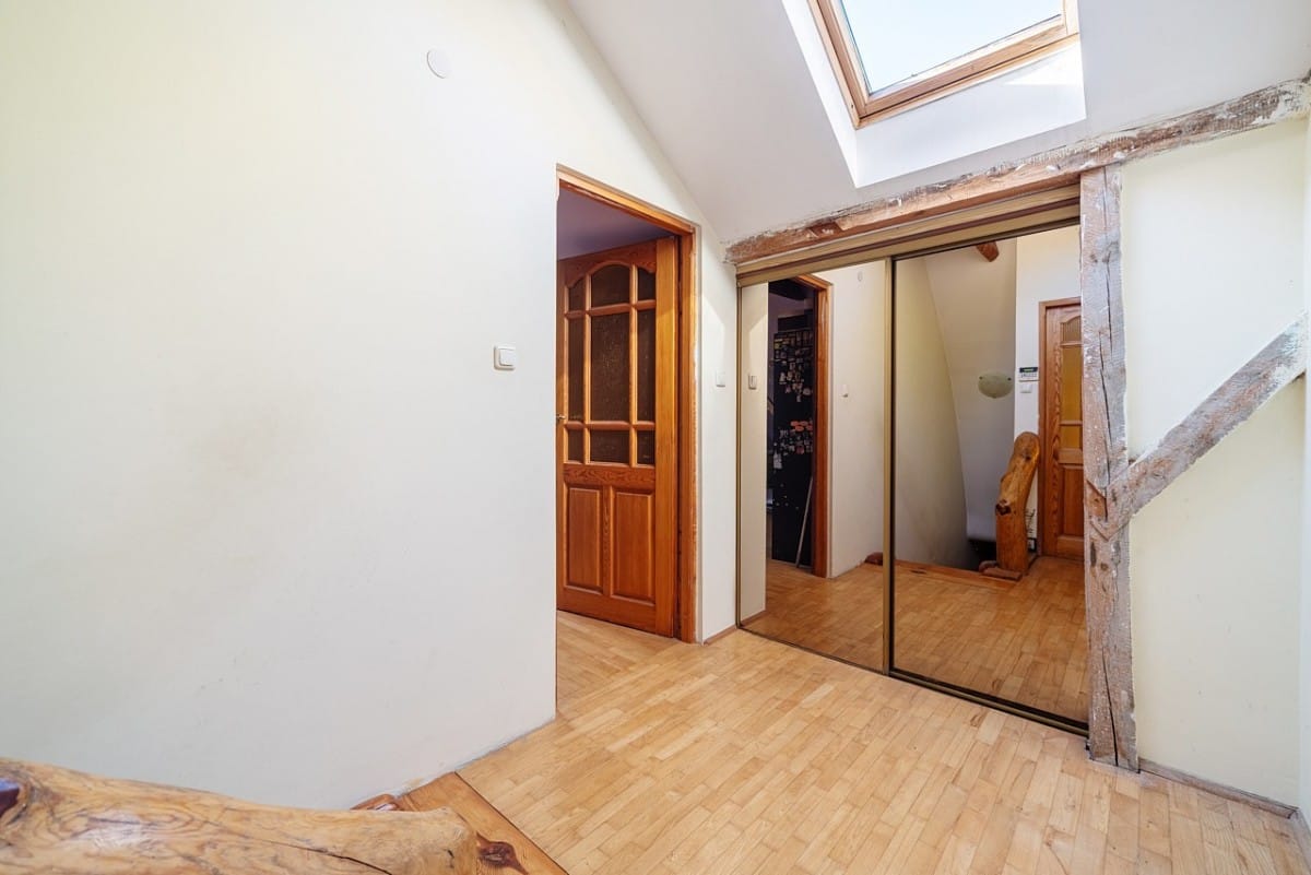 Dom 4 pokojowe na Sprzedaż