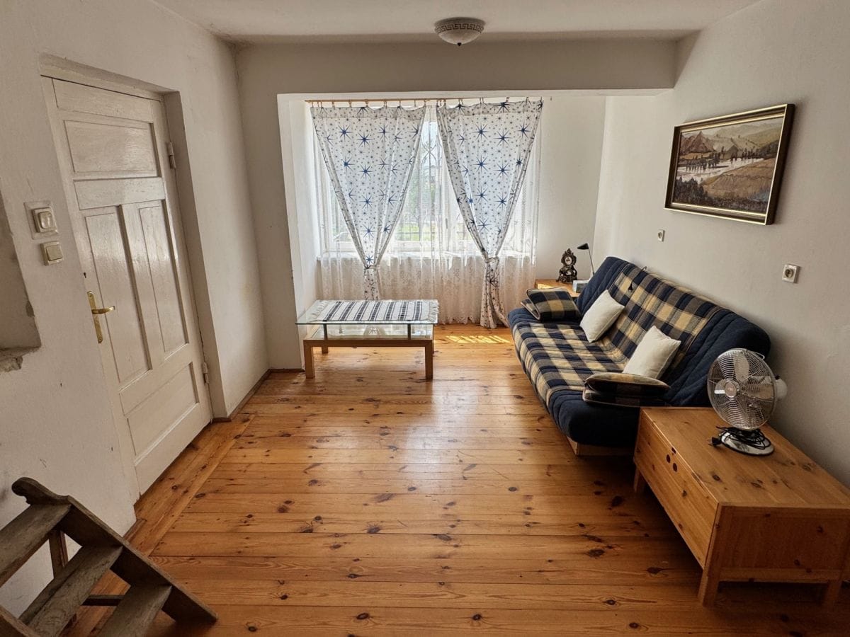 Dom 4 pokojowe na Sprzedaż