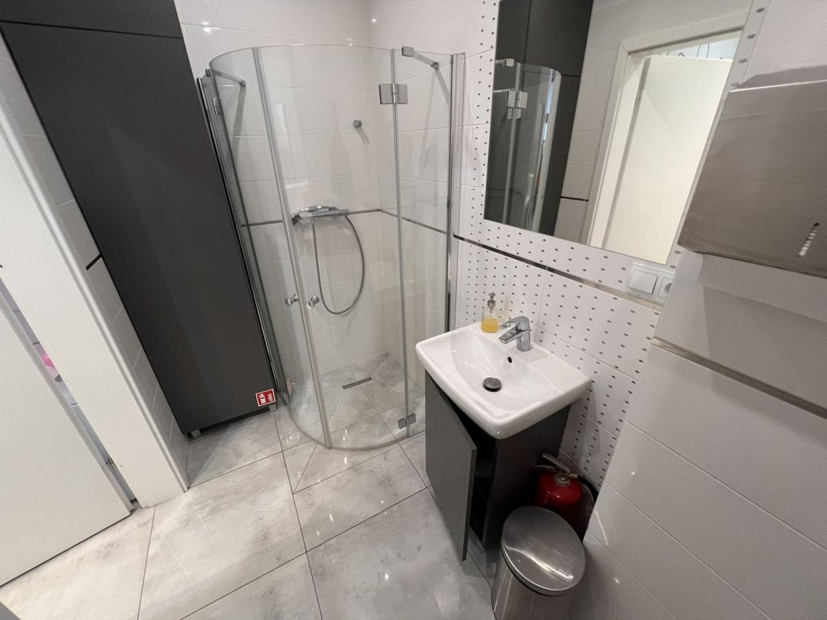 Lokal użytkowy  pokojowe na Wynajem