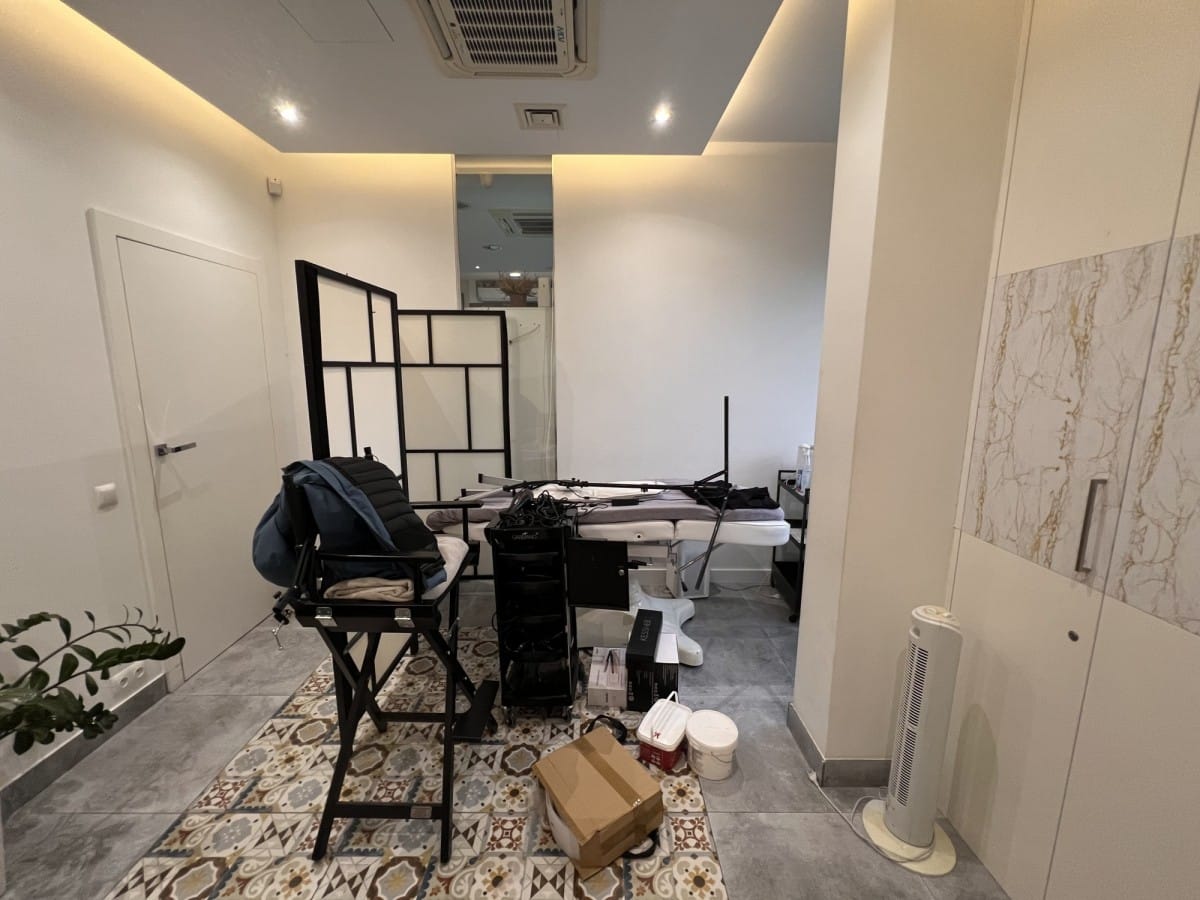 Lokal użytkowy  pokojowe na Wynajem