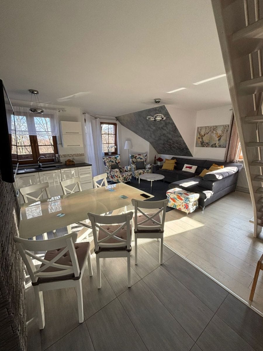 Mieszkanie 4 pokojowe na Sprzedaż