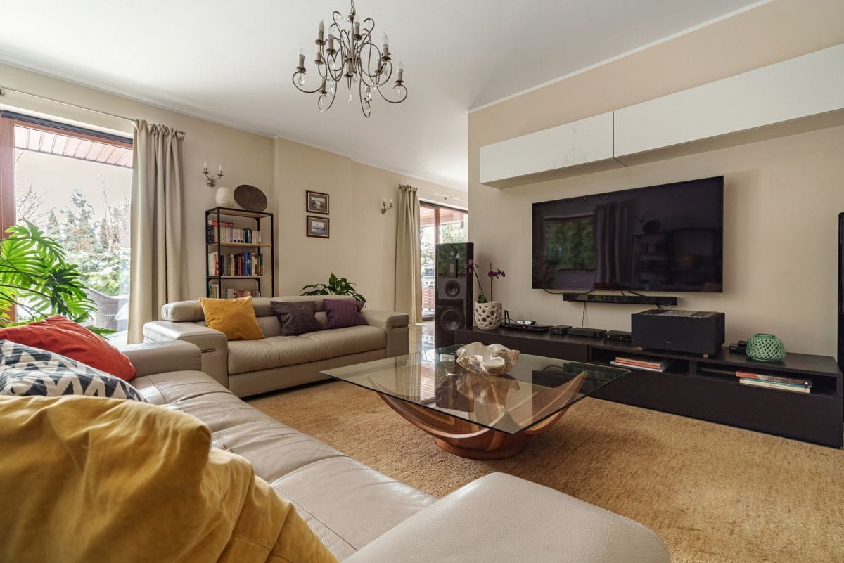 Dom 5 pokojowe na Sprzedaż