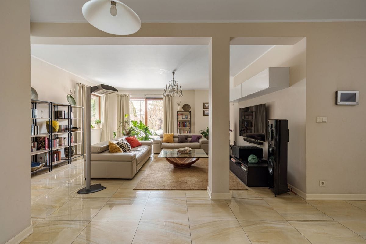 Dom 5 pokojowe na Sprzedaż