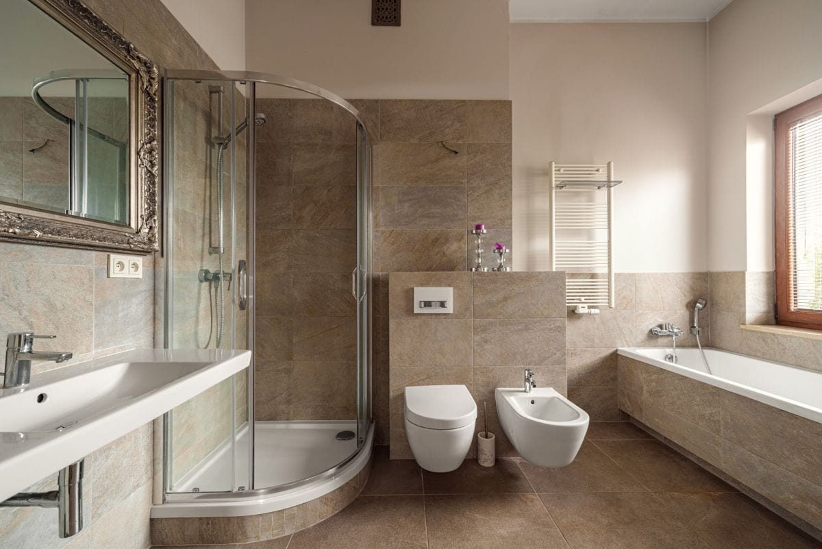 Dom 5 pokojowe na Sprzedaż