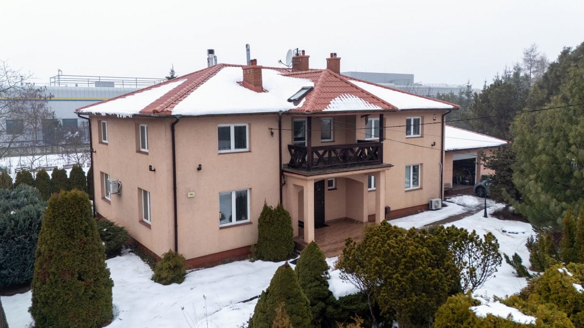 Dom 8 pokojowe na Wynajem