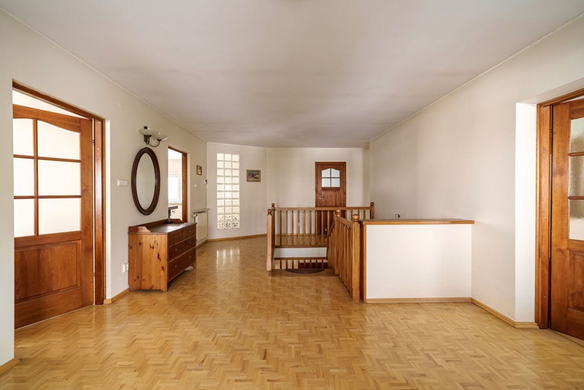 Dom 8 pokojowe na Wynajem