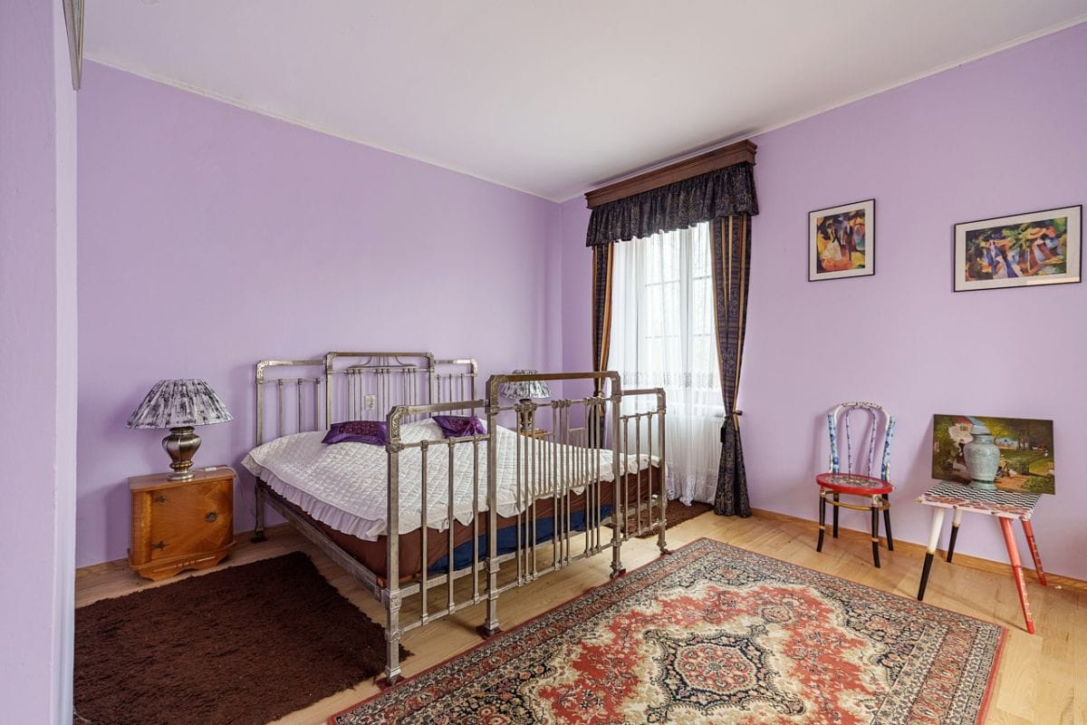 Dom 16 pokojowe na Sprzedaż