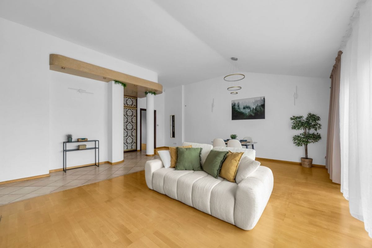 Mieszkanie 4 pokojowe na Wynajem