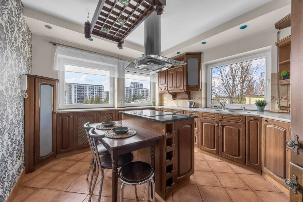 Mieszkanie 4 pokojowe na Wynajem