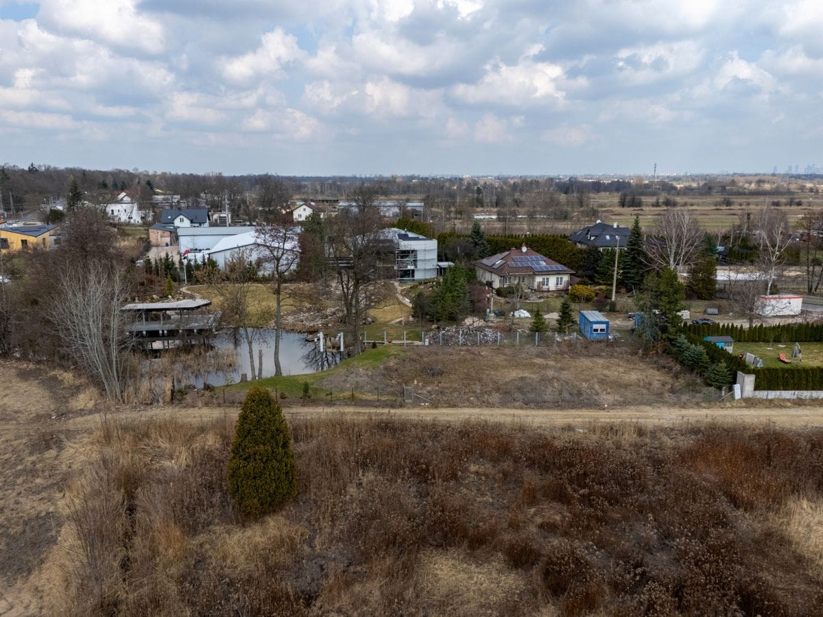 Działka  pokojowe na Sprzedaż