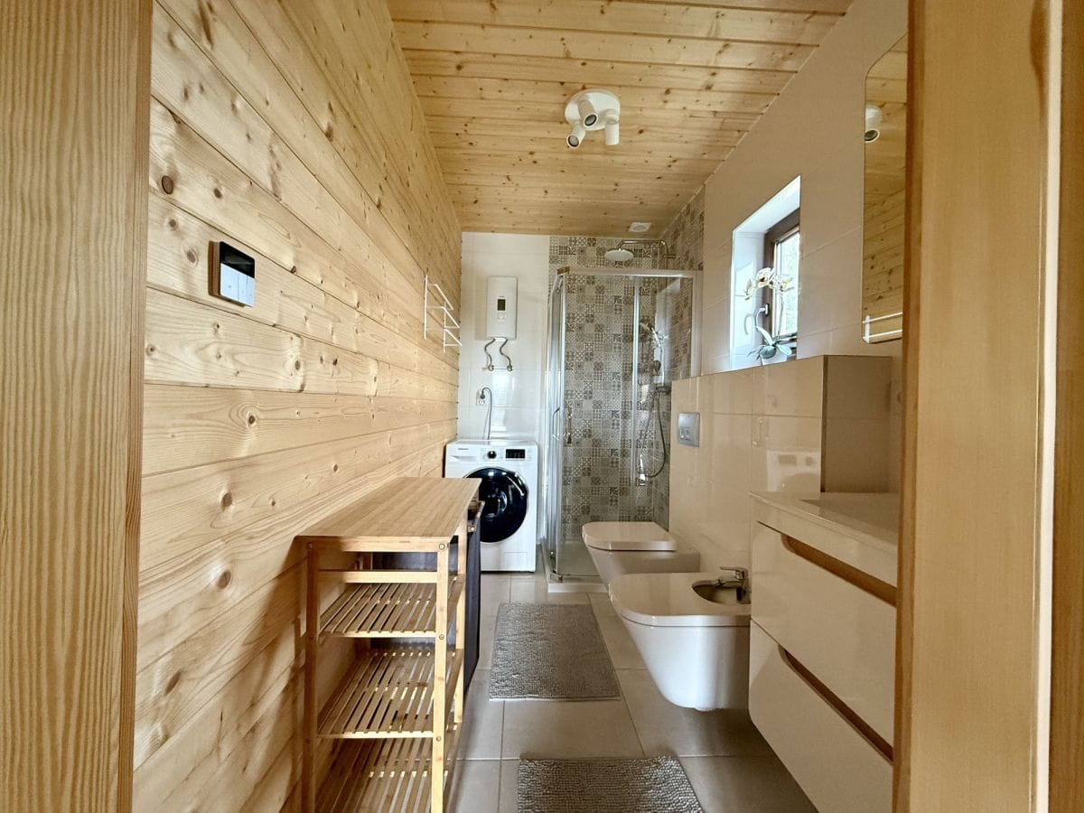 Dom 4 pokojowe na Sprzedaż