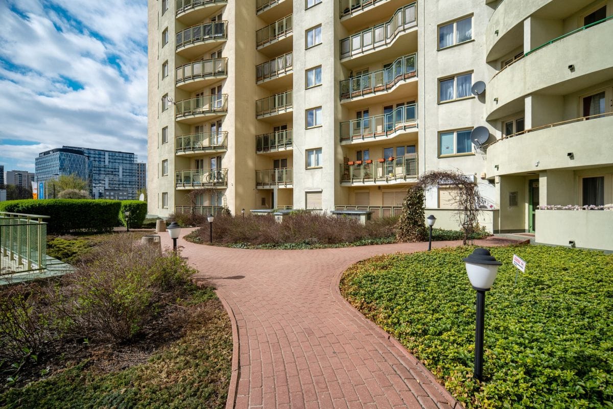 Mieszkanie 3 pokojowe na Sprzedaż