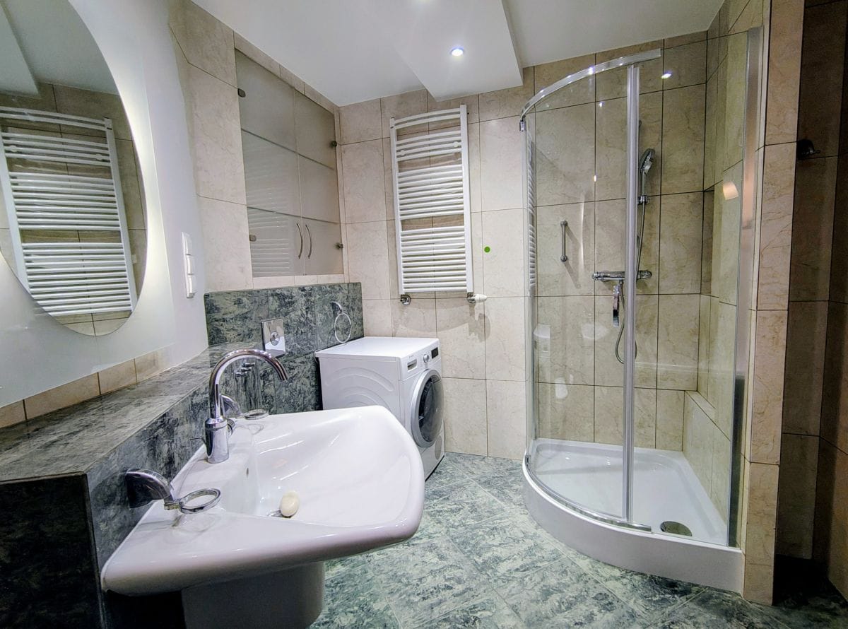 Mieszkanie 5 pokojowe na Wynajem